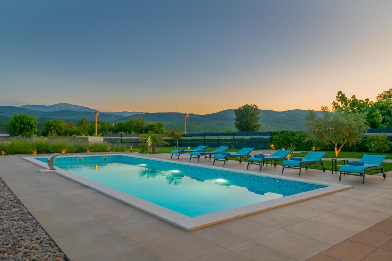 Villa Lukrecia, Luxury Villa In Imotski-Makarska Donji Prolozac Exterior photo